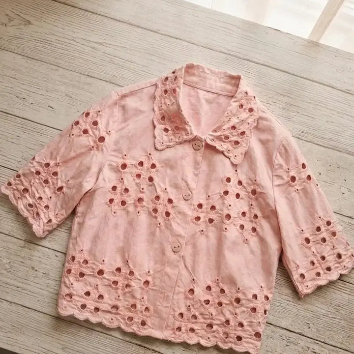 [BUNJANG] STEFANEL Pink Eyelet Embroidered Blouse / 스테파넬 핑크 아일렛 자수 펀칭 반팔 셔츠/블라우스