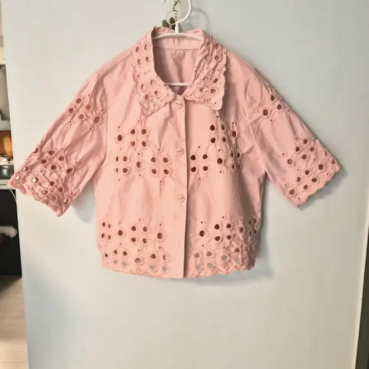 [BUNJANG] STEFANEL Pink Eyelet Embroidered Blouse / 스테파넬 핑크 아일렛 자수 펀칭 반팔 셔츠/블라우스