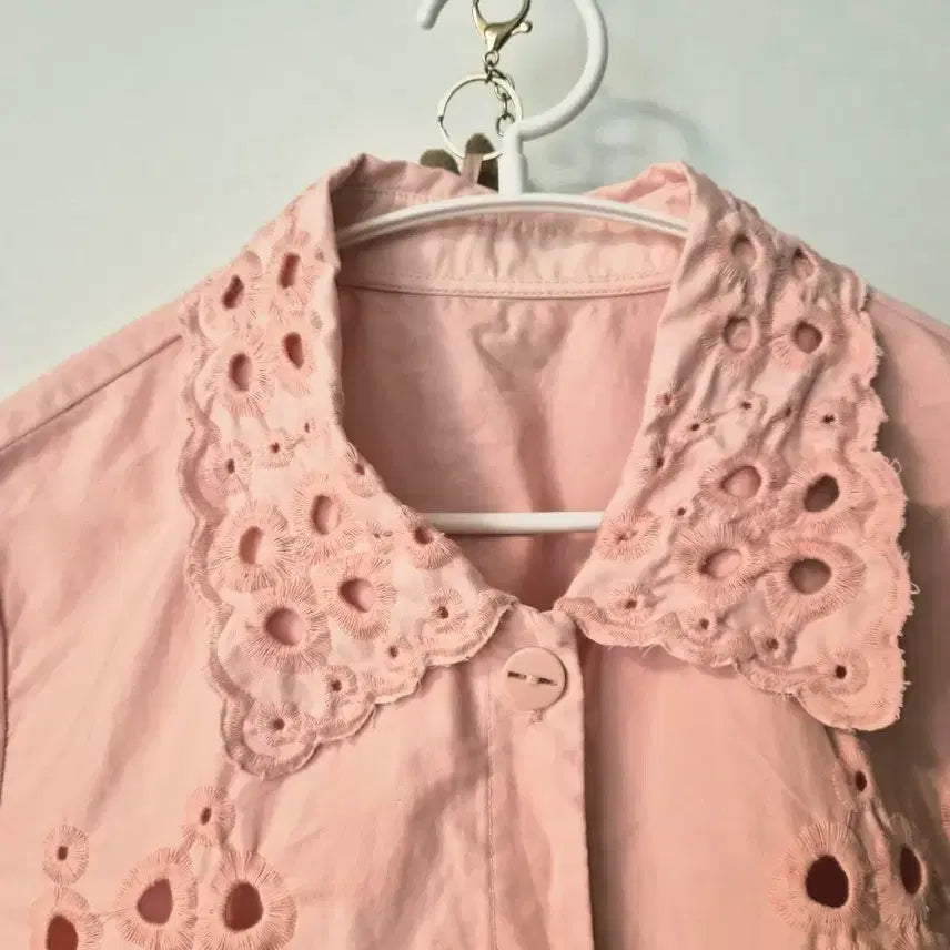 [BUNJANG] STEFANEL Pink Eyelet Embroidered Blouse / 스테파넬 핑크 아일렛 자수 펀칭 반팔 셔츠/블라우스