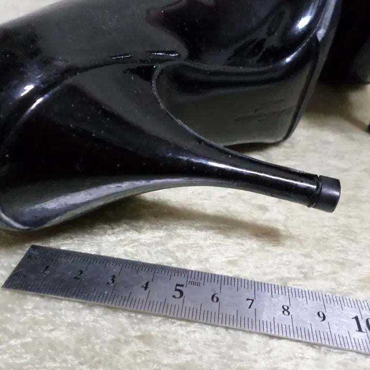 [BUNJANG] Salvatore Ferragamo Vara Heels Black Pumps / 후루룩구제 235 살바토레페라가모 바라 구두 킬힐 블랙 굽9