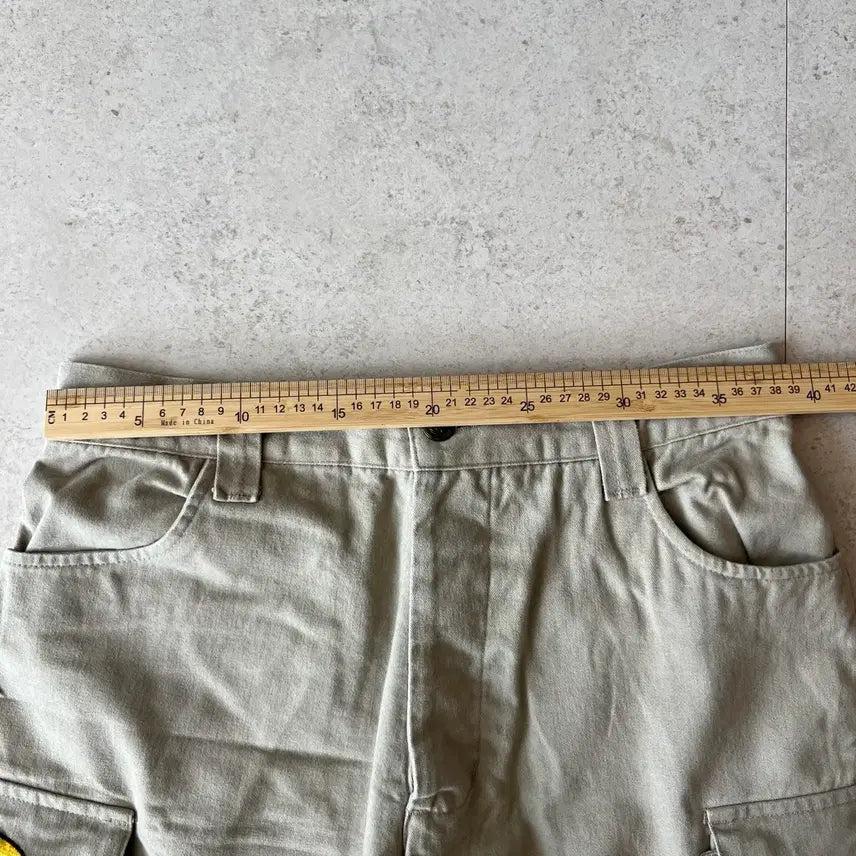 [BUNJANG] World Industries 00s Cargo Shorts / 빈티지 00s World Industries 카고 쇼츠
