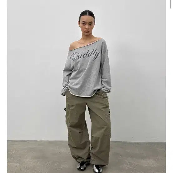 [BUNJANG] Blackup Boat Neck Printed Long Sleeve Top / 블랙업 치피 보트넥 프린팅 긴팔티 오프숄더 티셔츠