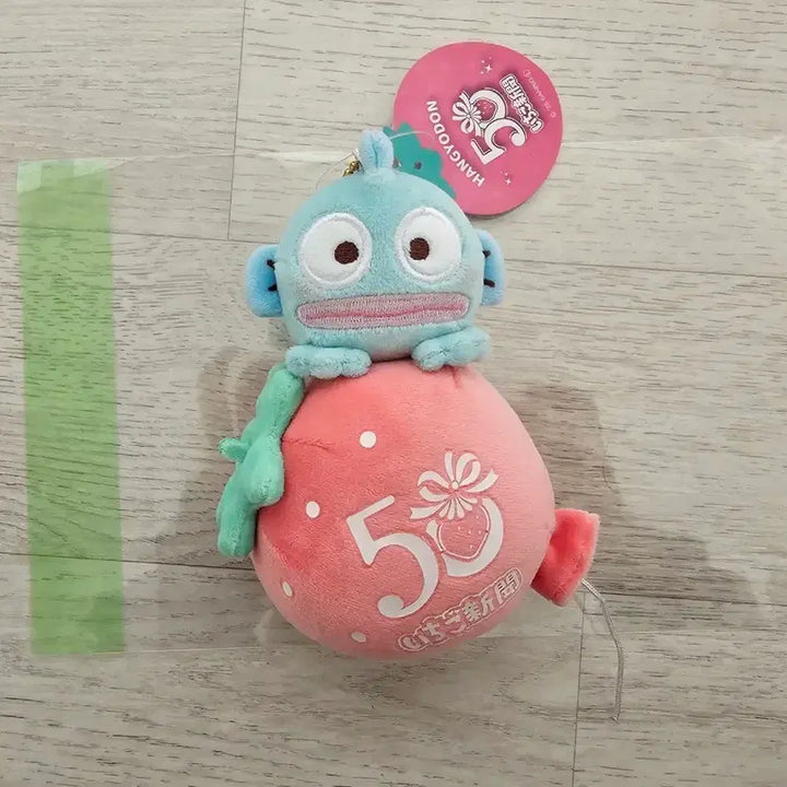 [SOLD OUT] 산리오 이치고 50주년 딸기 한교동 인형 키링 새제품 정품