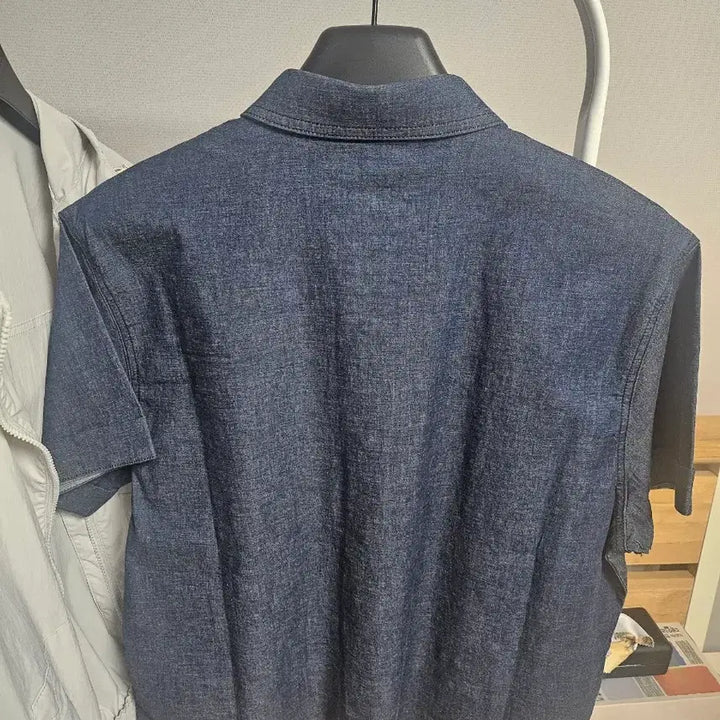 [BUNJANG] Guess Chambray Short-Sleeve Shirt / 게스 여성 샴불레이   반팔 셔츠