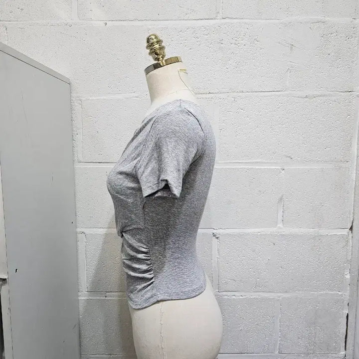 [SOLD OUT] 옆셔링 크롭 랩스타일 골지 반팔- 연그레이