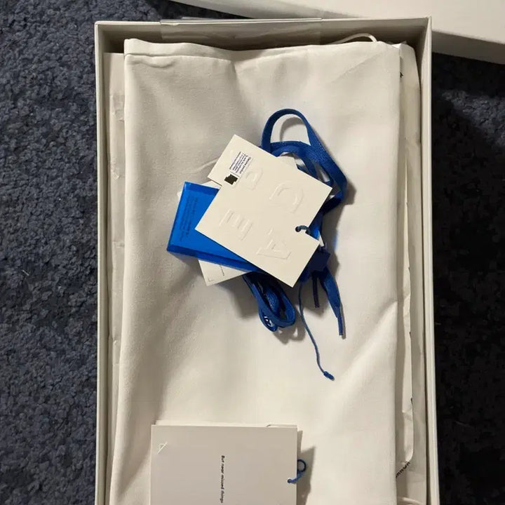 [BUNJANG] ADER Error RAF Sneakers White / 아더에러 라프 스니커즈 화이트