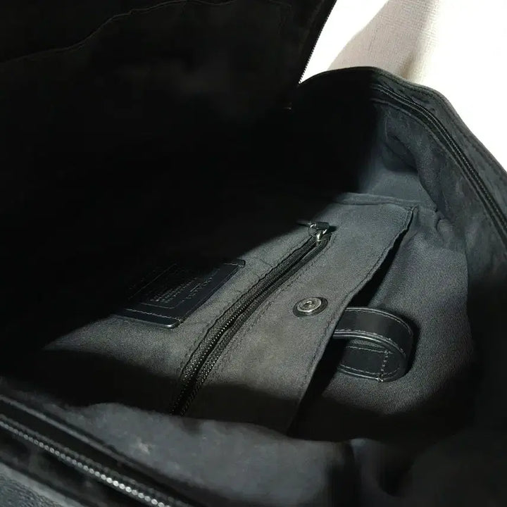 [BUNJANG] Coach Signature Backpack Black Stripe / 코치 시그니처 백팩 블랙 스트라이프