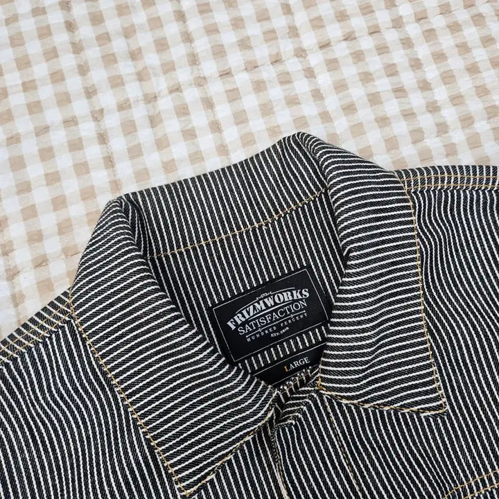 [BUNJANG] Prizmworks Stripe Slim Fit Jacket / 프리즘웍스 스트라이프 간절기 자켓 남자100