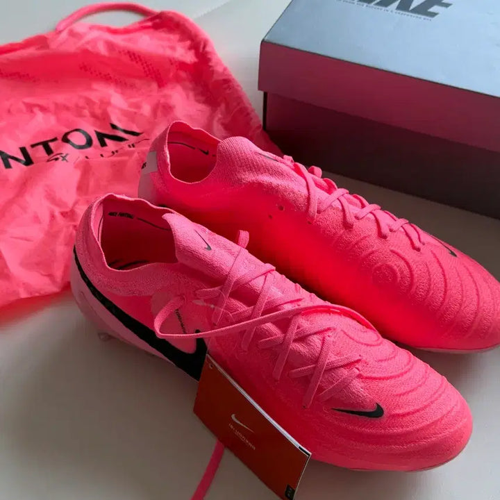 [BUNJANG] Nike Phantom GX2 Elite AG-PRO Soccer Cleats / 나이키 팬텀 GX2 엘리트 AG 프로 축구화 새제품(FJ2554-600)