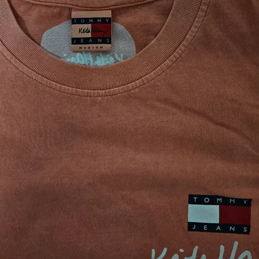 [SOLD OUT] 타미 키스헤링 콜라보 코랄 반팔티