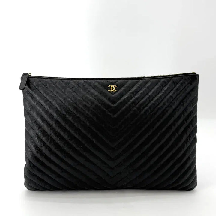 [BUNJANG] Chanel Calfskin Chevron Clutch Large / 샤넬 카프스킨 쉐브론 클러치 라지