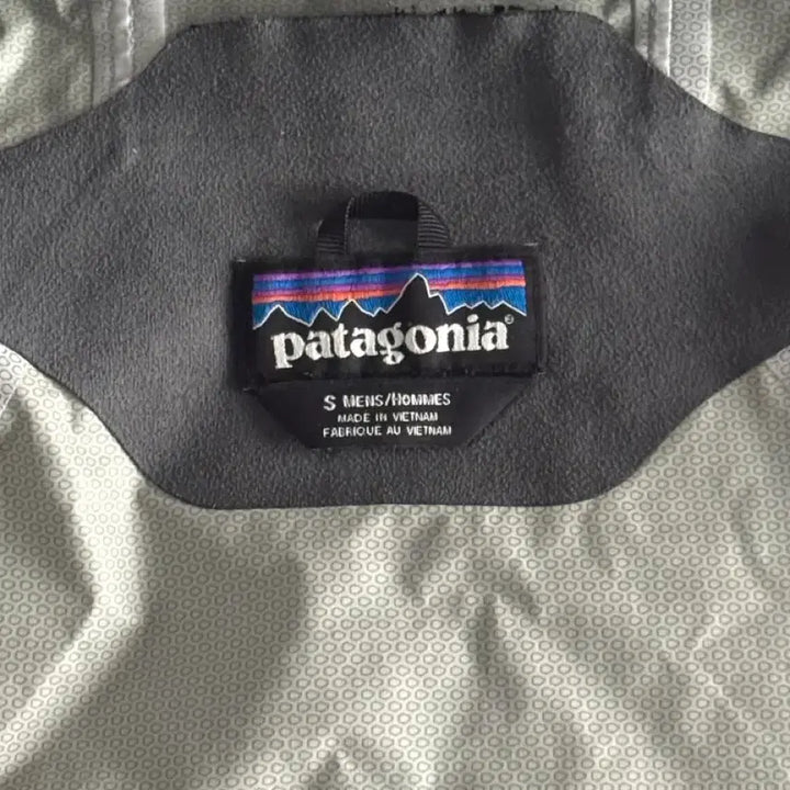 [SOLD OUT] [S] 파타고니아 토렌쉘 블랙