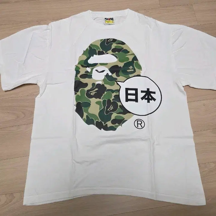 [SOLD OUT] 베이프 반팔티 L