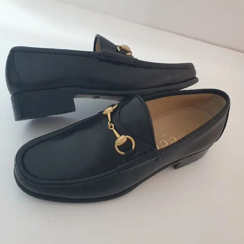 [SOLD OUT] 남255-260구찌로퍼