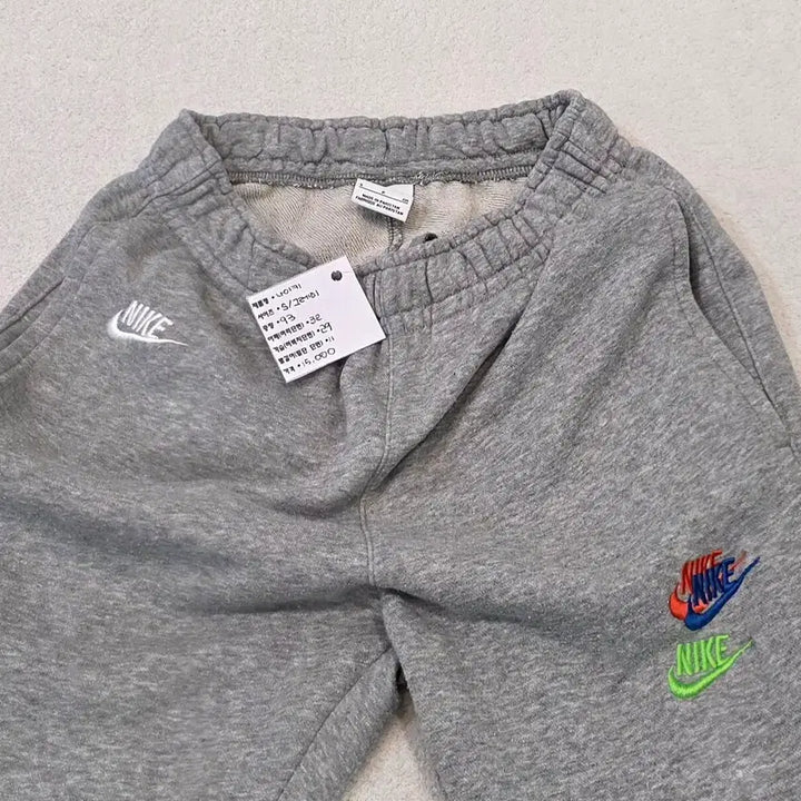 [BUNJANG] Nike Gray Training Pants (Size S) / 나이키 츄리닝바지