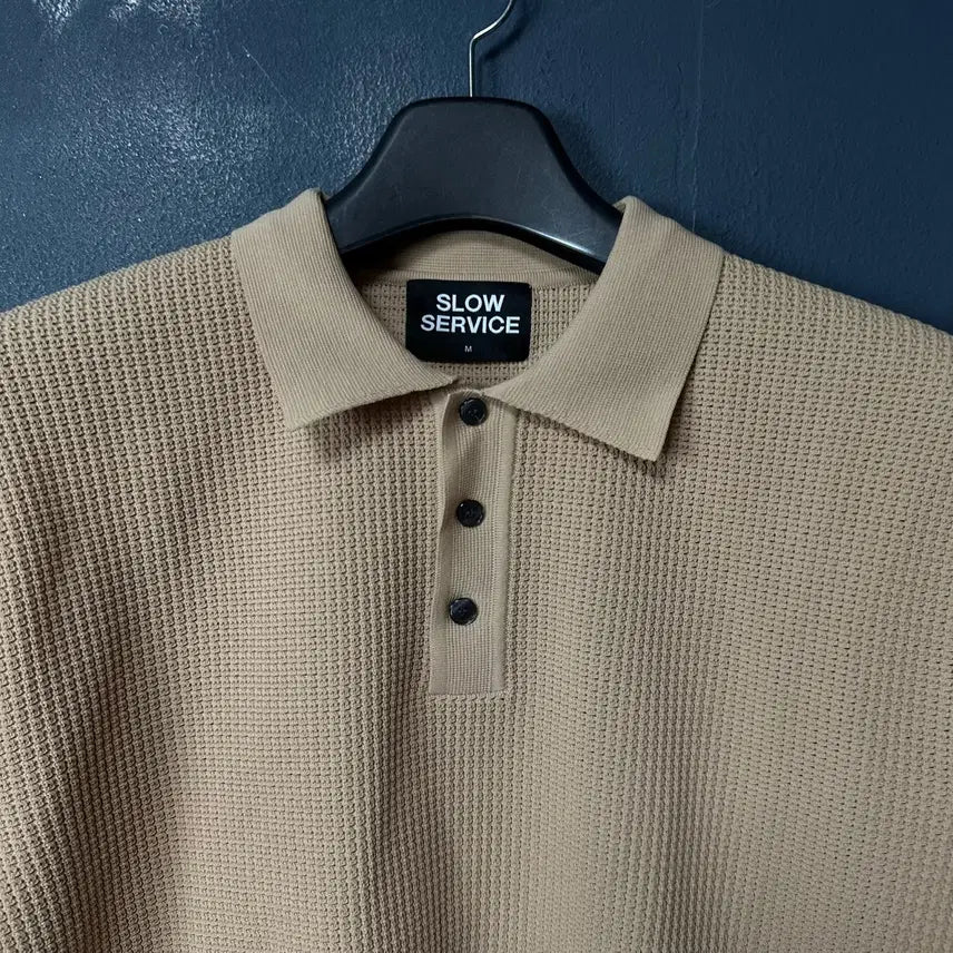 [SOLD OUT] M 슬로우서비스 베이지 와플 반팔 카라티