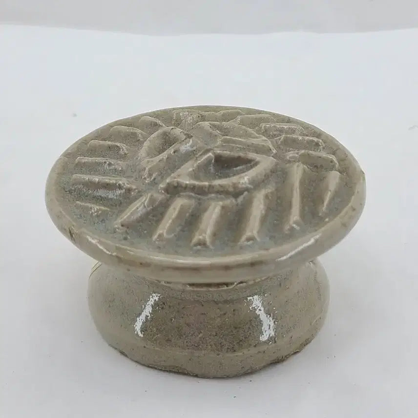 [BUNJANG] Celadon Porcelain Tteoksal (Rice Cake Stamp) / 도자기 떡살