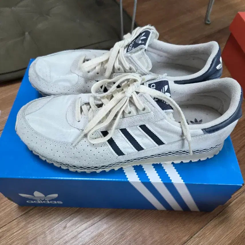 [SOLD OUT] 아디다스 og 스니커즈 265