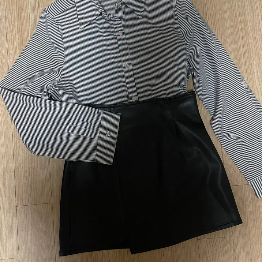 [BUNJANG] Shirt and Leather Skirt Set / 셔츠와 가죽치마