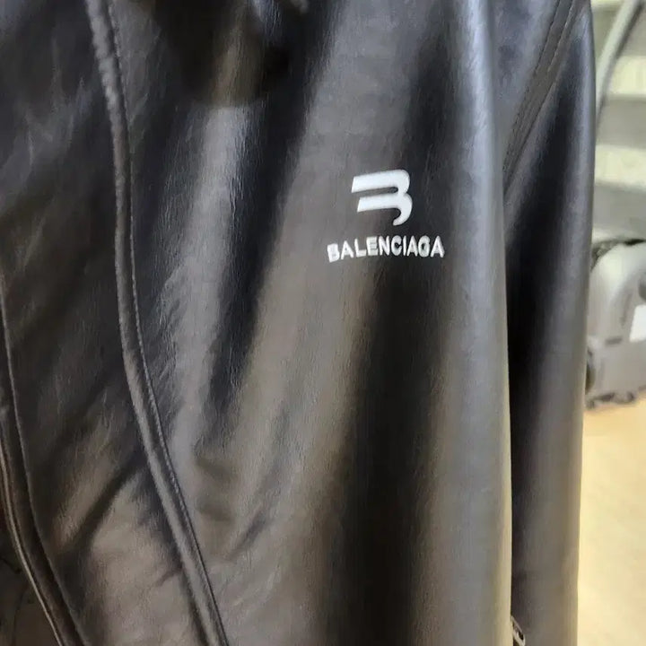 [SOLD OUT] BALENCIAGA 스타일 가죽 자켓