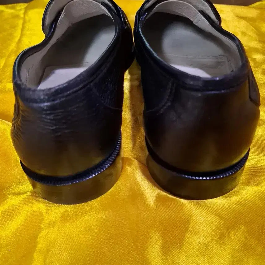 [SOLD OUT] 발리 송아지가죽 로퍼