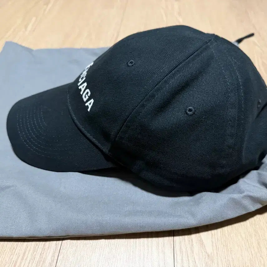 [SOLD OUT] 발렌시아가 블랙 볼캡 모자