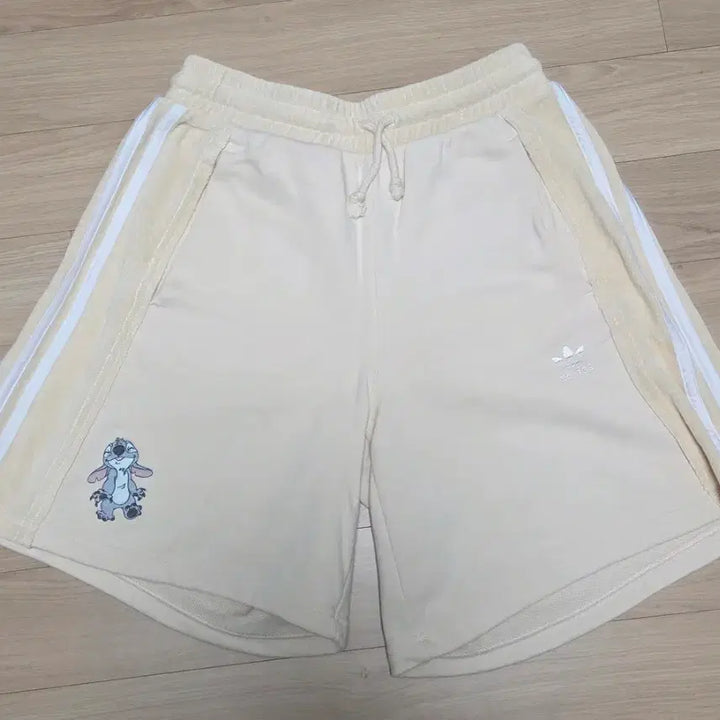 [SOLD OUT] 아디다스 반바지 S