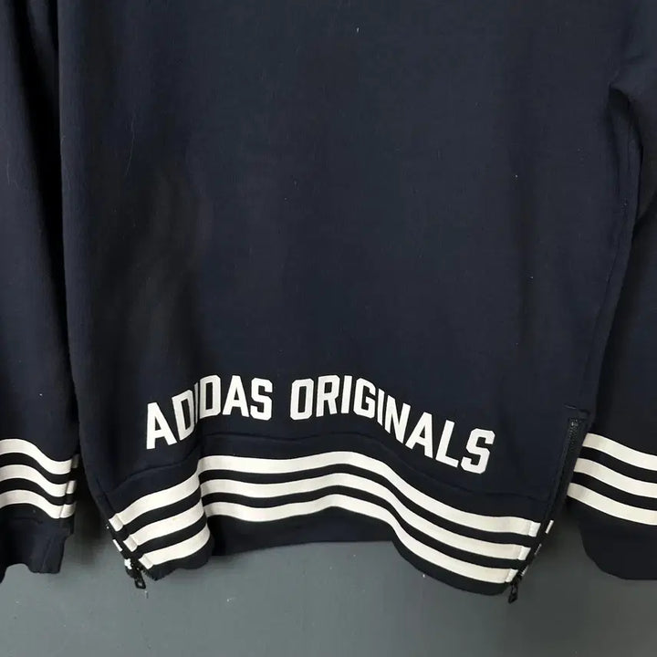 [BUNJANG] Adidas Navy Zipper Sweatshirt / 90 아디다스 네이비 지퍼 맨투맨 티셔츠