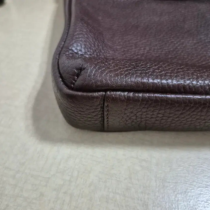 [SOLD OUT] 닥스 가죽 크로스백 브라운
