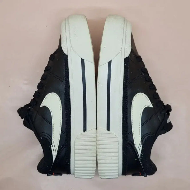 [BUNJANG] Nike Court Legacy Lift Sneakers 225 / 나이키 코트 레거시 리프트 운동화 225