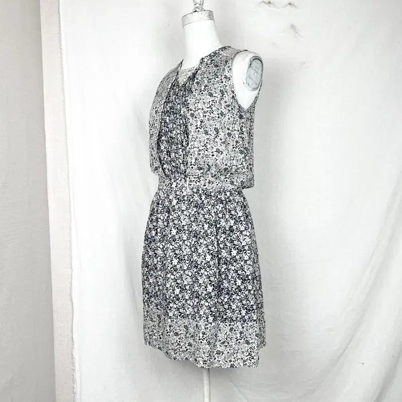 [SOLD OUT] 써스데이 아일랜드/민소매 원피스 쉬폰 여S 55/라덴