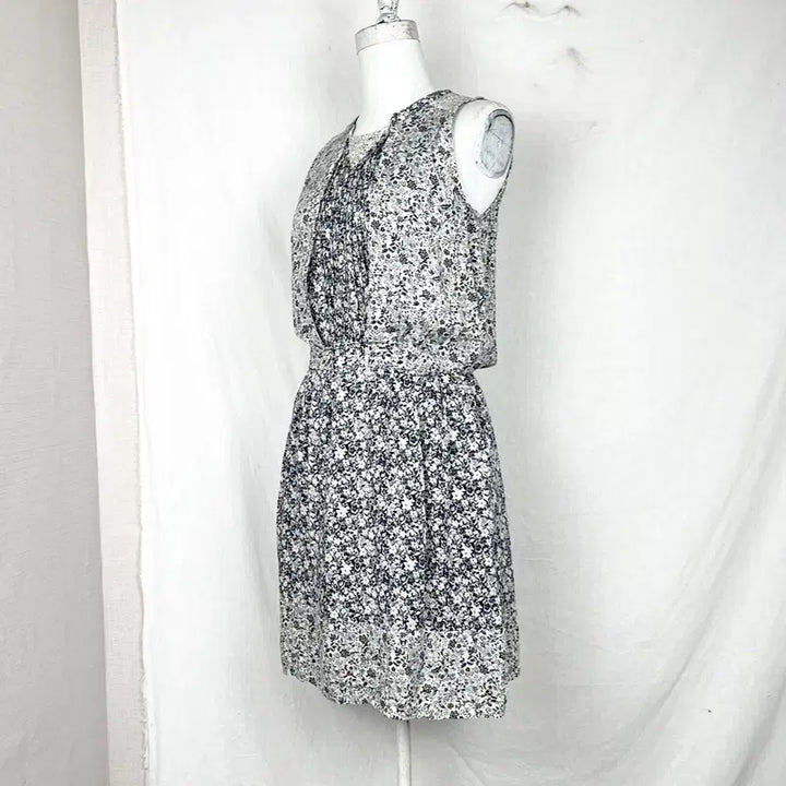 [SOLD OUT] 써스데이 아일랜드/민소매 원피스 쉬폰 여S 55/라덴