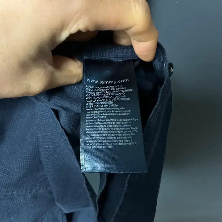 [BUNJANG] Tommy Hilfiger Navy Logo Shirt / L 타미힐피거 로고 네이비 셔츠 남방