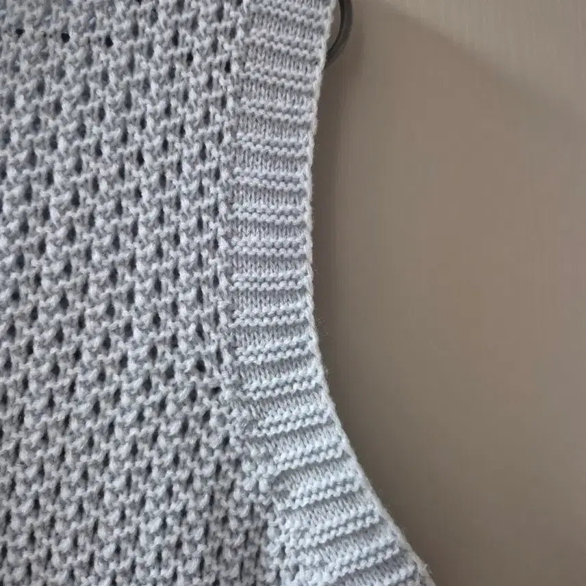[BUNJANG] Sky Blue Knit Vest / 하늘색 니트 조끼