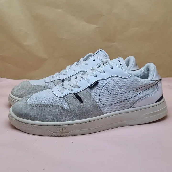 [BUNJANG] Nike Squash Type White Sneakers 280 / 나이키 스쿼시 타입 화이트 운동화 280