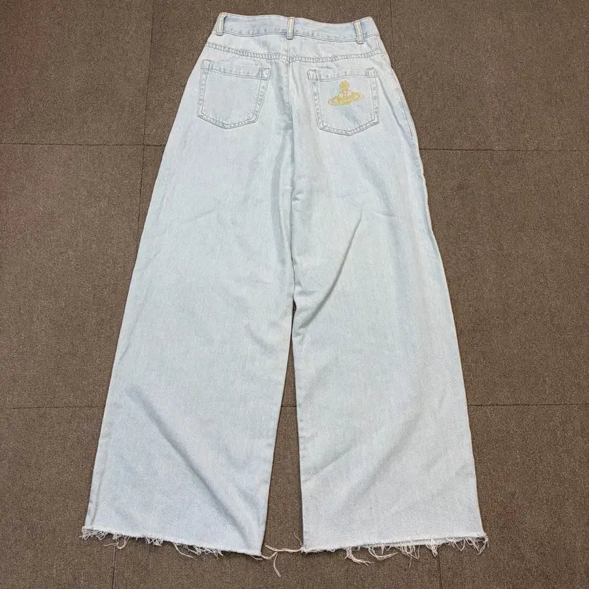 [SOLD OUT] Vivienne Westwood 비비안 웨스트우드 우먼스 와이드 데님