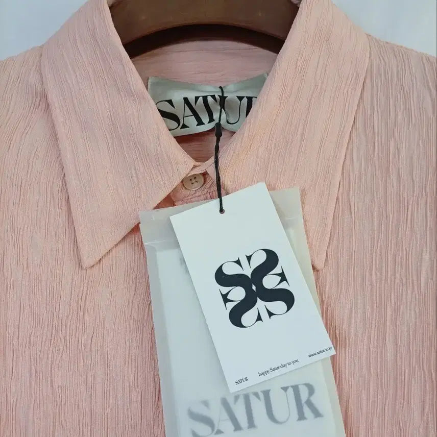 [SOLD OUT] A급/L)SATUR 레이온 혼방 플리츠 셔츠 새상품_하루구제7123