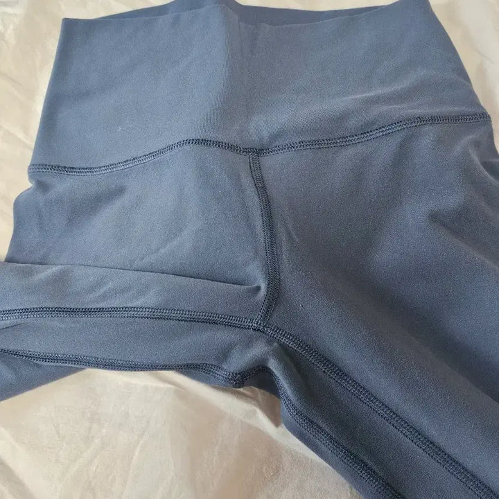 [BUNJANG] Lululemon Align Leggings 25-inch Blue 4-size / 룰루레몬 얼라인 레깅스 25인치 블루 색상 4사이즈