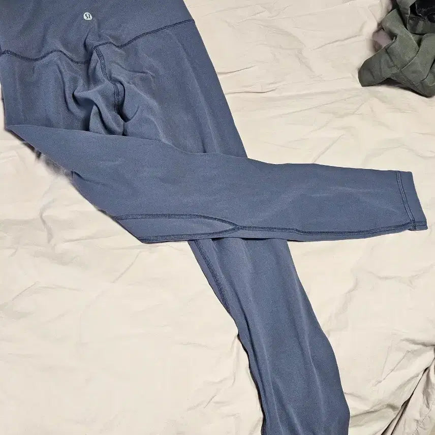 [BUNJANG] Lululemon Align Leggings 25-inch Blue 4-size / 룰루레몬 얼라인 레깅스 25인치 블루 색상 4사이즈