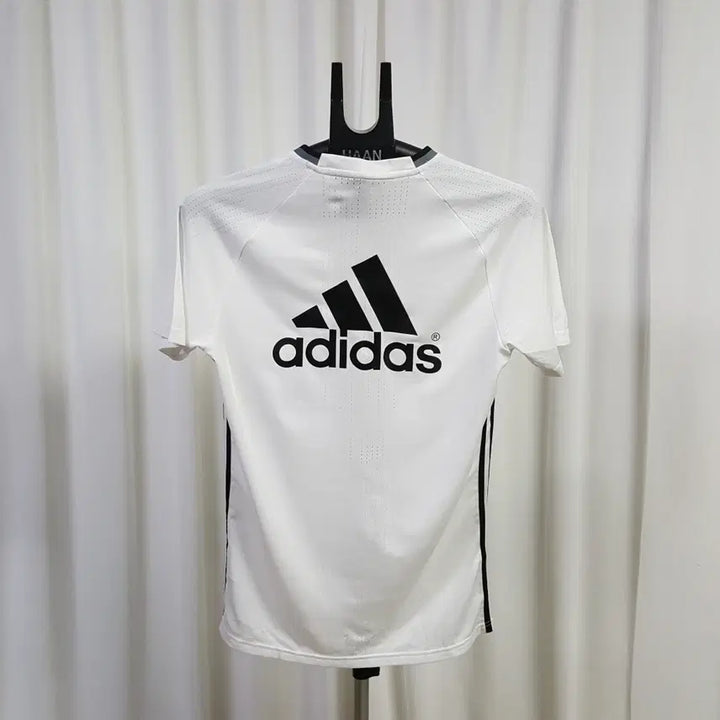 [SOLD OUT] 아디다스 남성 독일 기능성 티셔츠 100 오일장