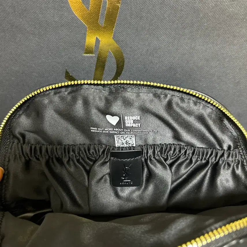 [SOLD OUT] 생로랑 YSL 퀼팅 파우치 블랙