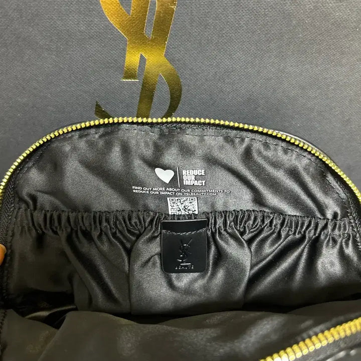[SOLD OUT] 생로랑 YSL 퀼팅 파우치 블랙