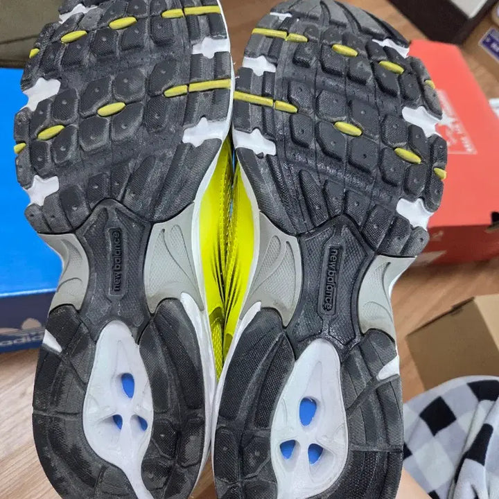 [SOLD OUT] 뉴발란스 530 옐로우 260