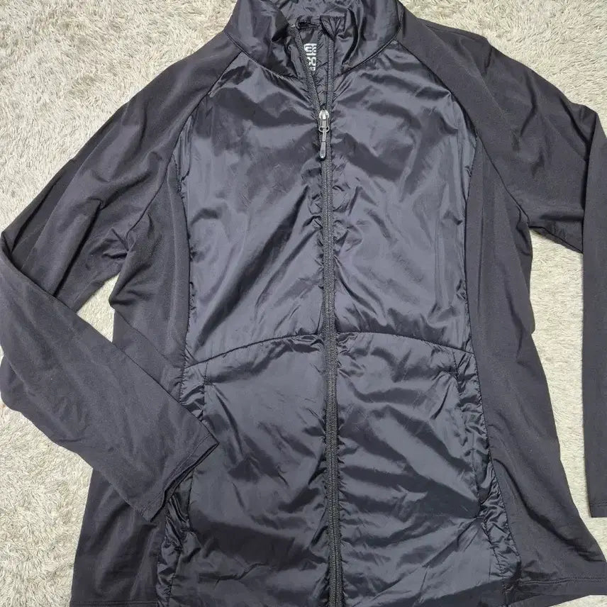 [SOLD OUT] UR 블랙 여성 짚업  자켓