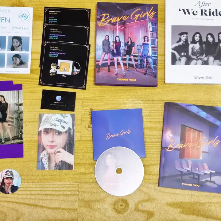 [BUNJANG] Brave Girls Album Photobook Bromide Set / 브레이브걸스 앨범 포토북 브로마이드 화보등