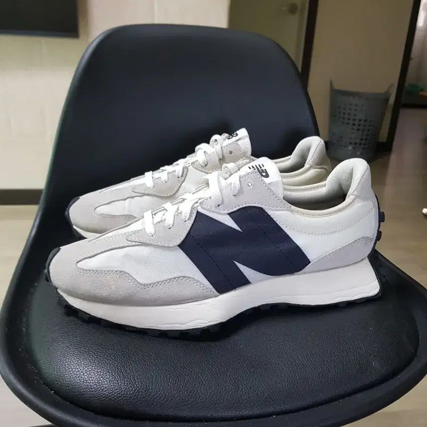[SOLD OUT] 뉴발란스 327 아이보리 네이비 운동화(270)