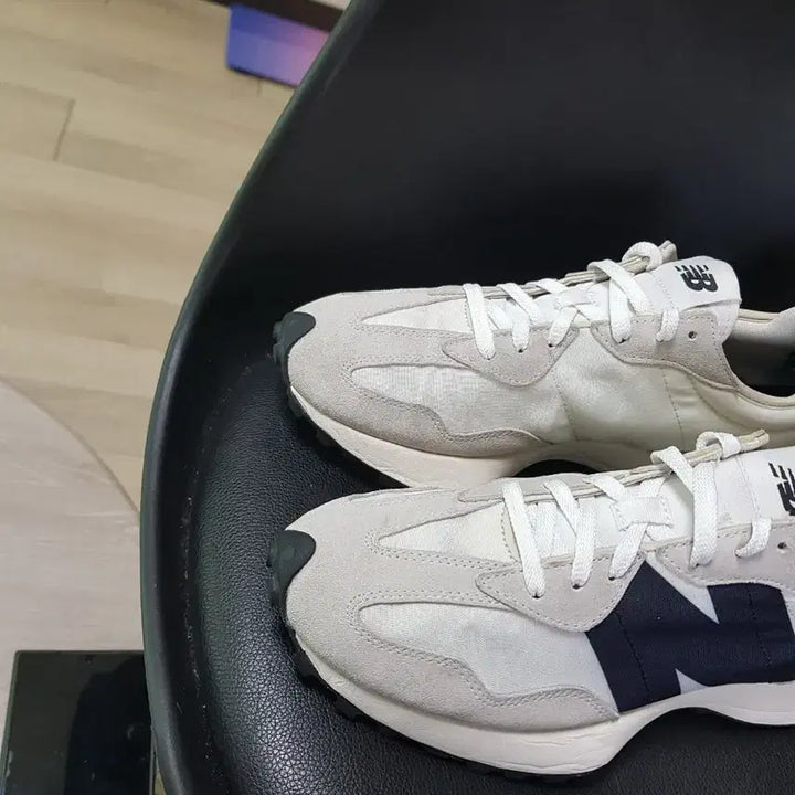 [SOLD OUT] 뉴발란스 327 아이보리 네이비 운동화(270)