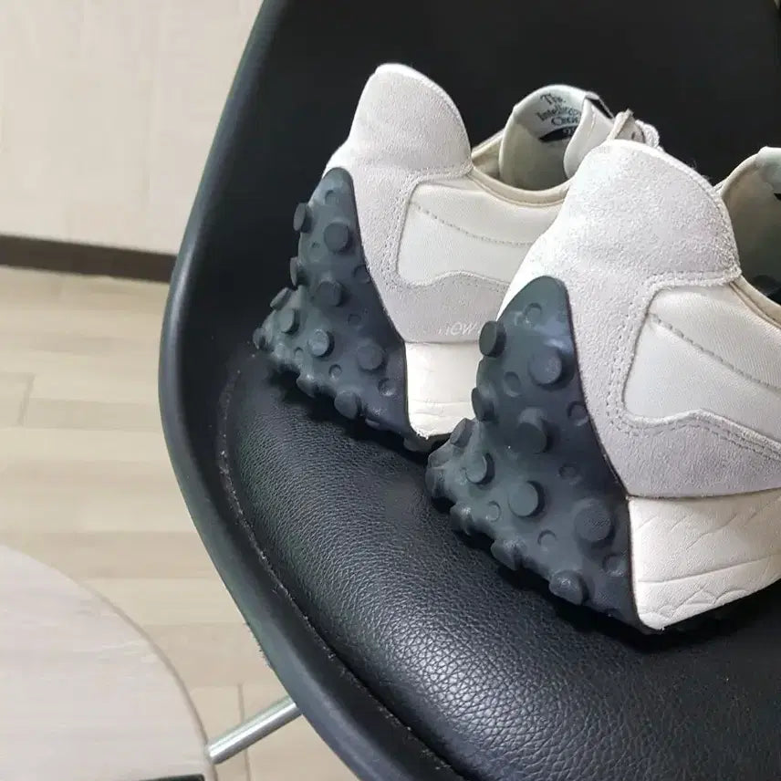 [SOLD OUT] 뉴발란스 327 아이보리 네이비 운동화(270)