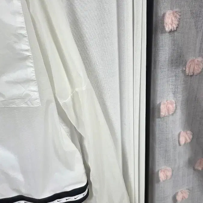 [SOLD OUT] 나이키여성아노락바람막이(95)