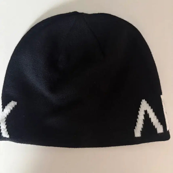 [SOLD OUT] 아크테릭스 월드 헤드 토크 비니